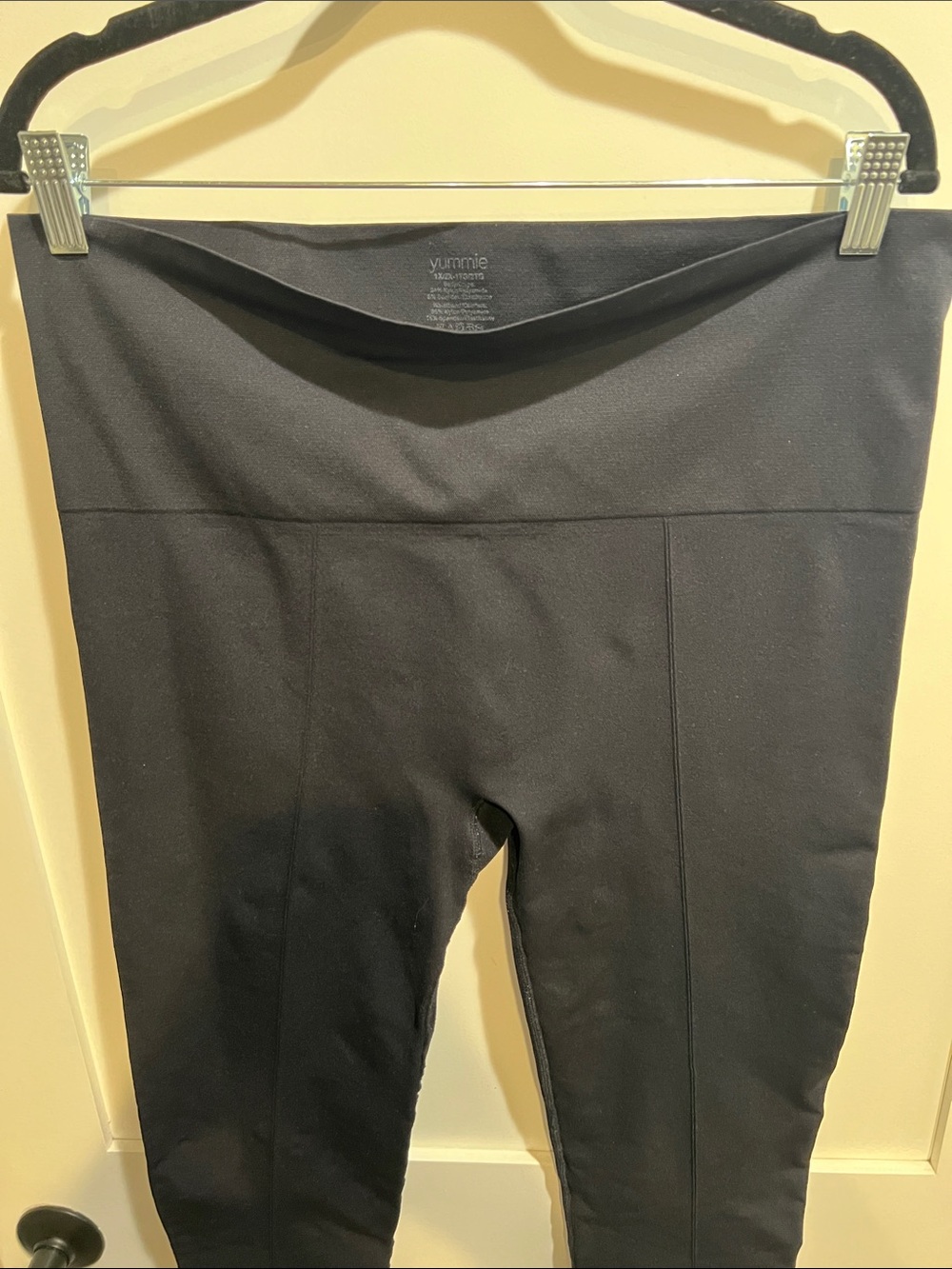 Yummie Black High-Waist Sculpting Leggings